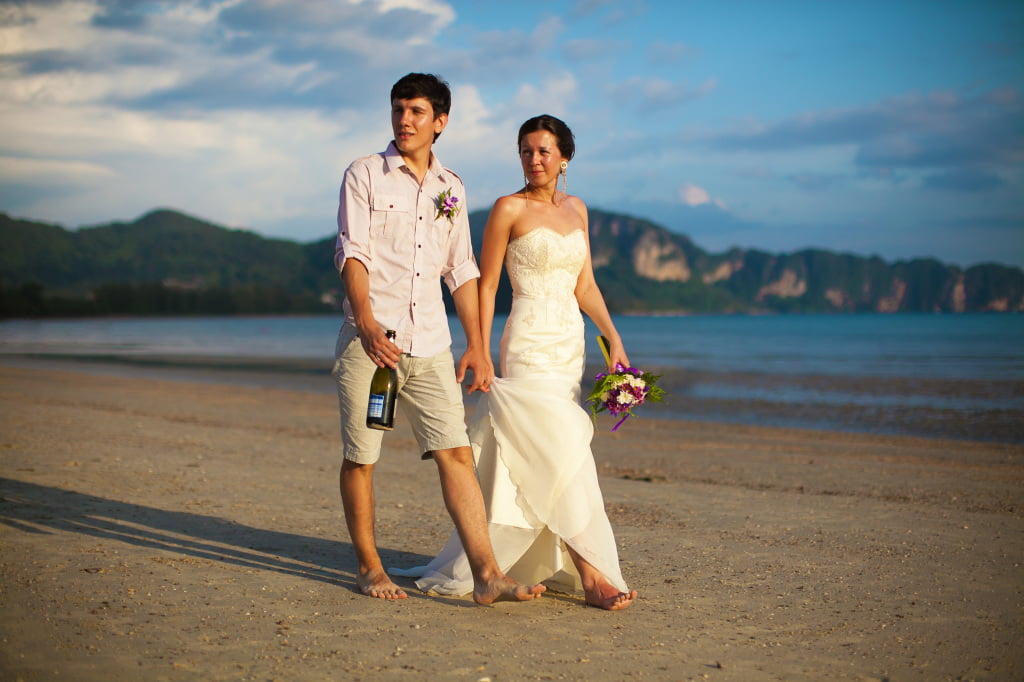 The islands of Koh Kood and Koh Mak are some of the most picturesque places in Thailand. Here, an atmosphere of privacy, peace and natural beauty reigns. Azure waters, white sand beaches, dense mangrove forests and majestic waterfalls create ideal conditions for a professional photo shoot.