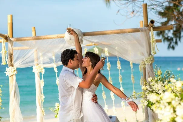 Организация свадебной церемонии  www.romantica.su